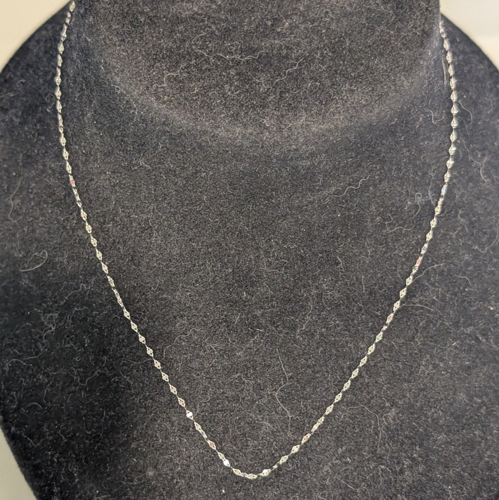 10k White Gold 16 inch Mirror Link Necklace - New